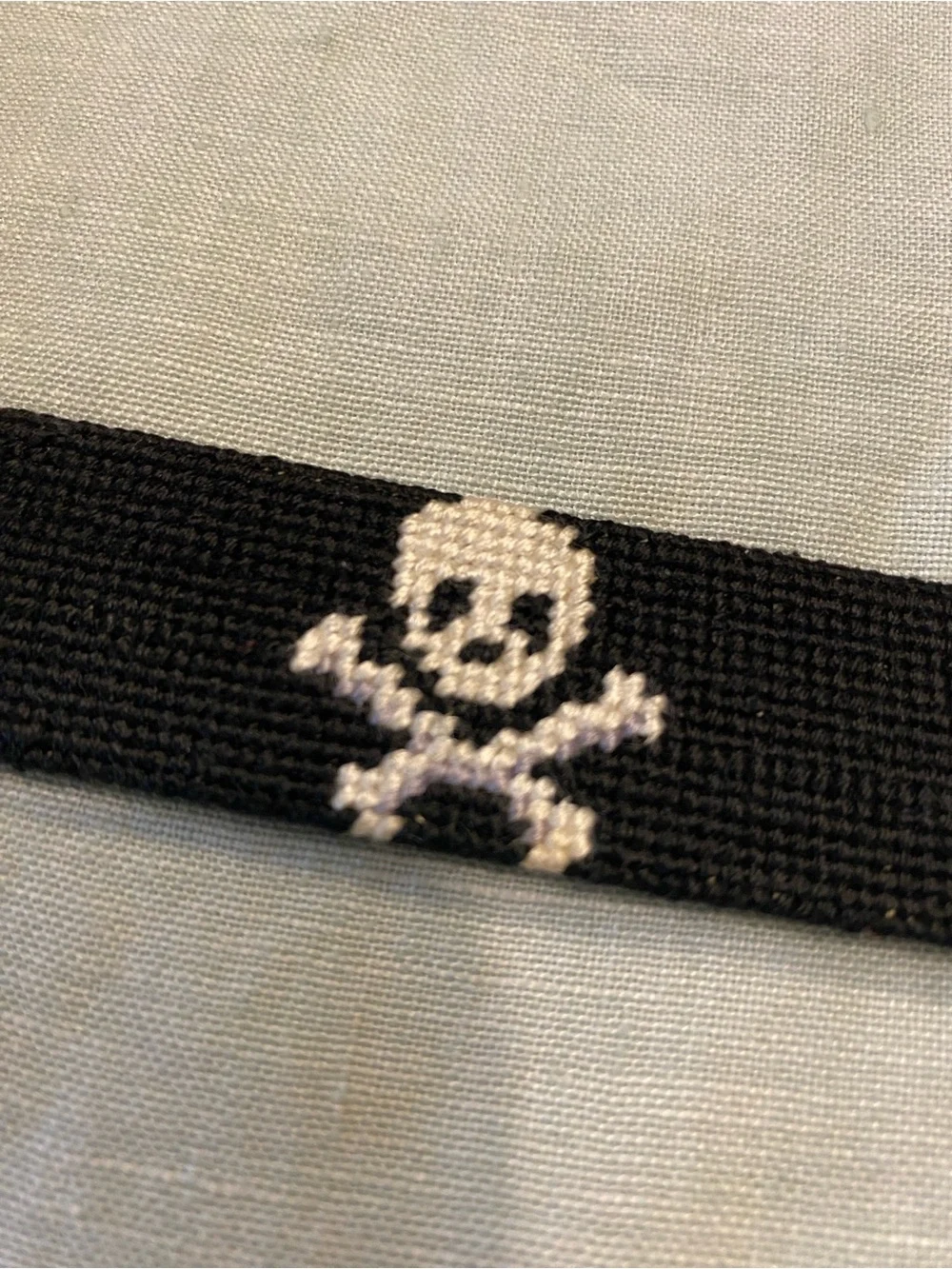 Smathers & Branson Jolly Roger skull crossbones children's M needlepoint belt